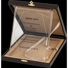 BM 2051 Altın Yaldız Kristal Plaket